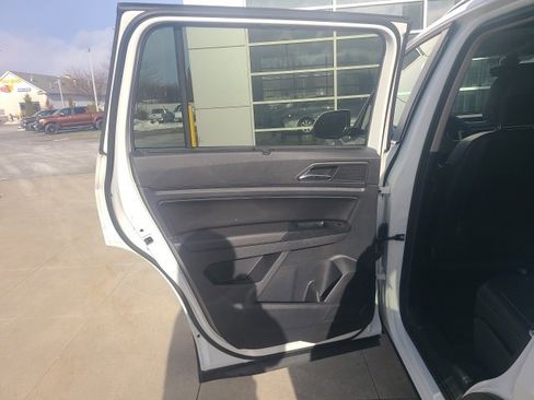 Used 2021 Volkswagen Atlas SEL image 15