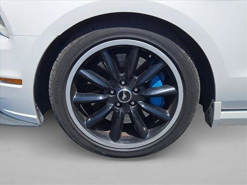 Used 2013 Ford Mustang Boss 302 w/ Boss 302 Accessory Pkg RWD image 18