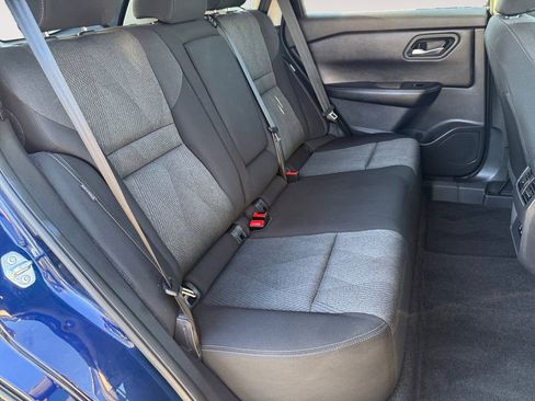 Used 2024 Nissan Rogue SV image 29