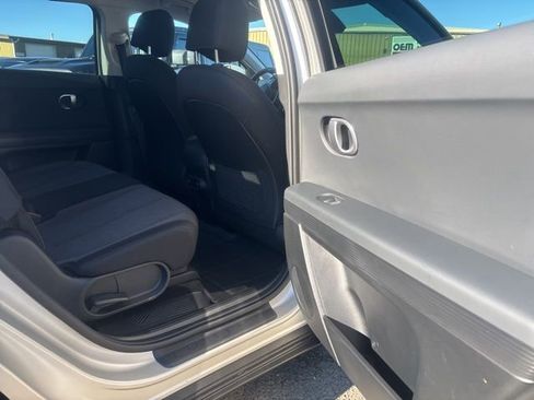 Used 2024 Hyundai Ioniq 5 SEL image 12