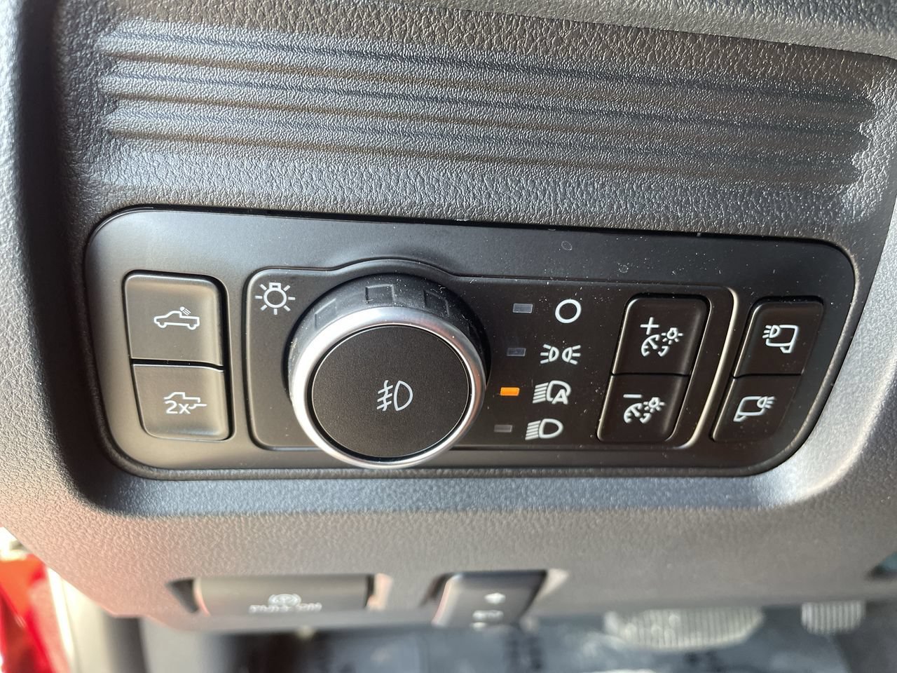New 2026 Ford F350 Lariat RWD image 28