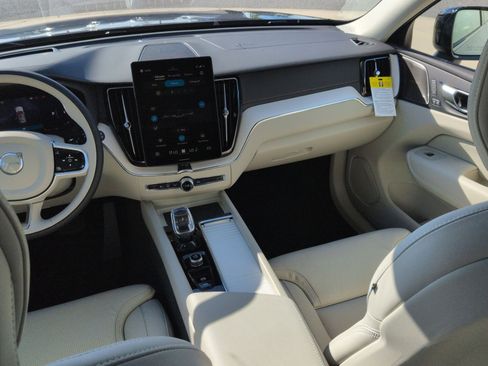 New 2026 Volvo XC60 B5 Ultra w/ Protection Package Premier image 23