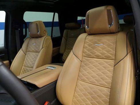 Certified 2024 Cadillac Escalade Premium Luxury w/ LPO, Floor Liner Package image 24