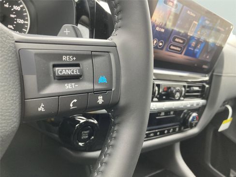 New 2026 Nissan Pathfinder SV image 24