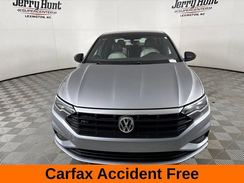 Used 2021 Volkswagen Jetta R-Line FWD image 3