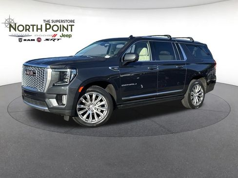 Used 2022 GMC Yukon XL Denali w/ Denali Premium Package AWD/4WD image 1