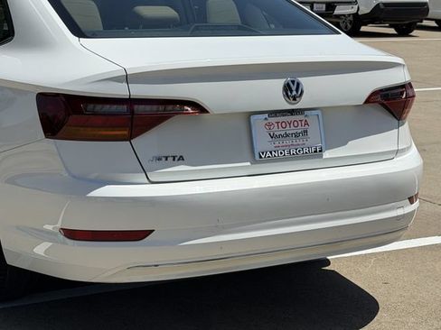 Used 2019 Volkswagen Jetta SEL FWD image 6