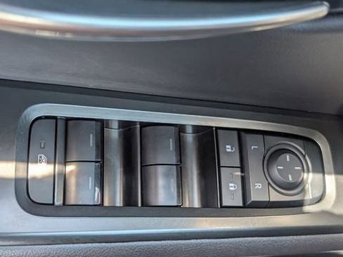 Used 2025 Lexus UX 300h FWD w/ Accessory Package (Z2) image 34