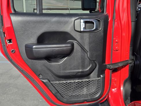 Certified 2021 Jeep Wrangler Unlimited Rubicon image 25