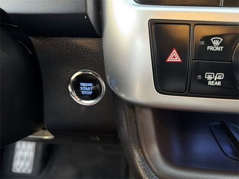 Used 2019 Toyota Highlander Limited image 15