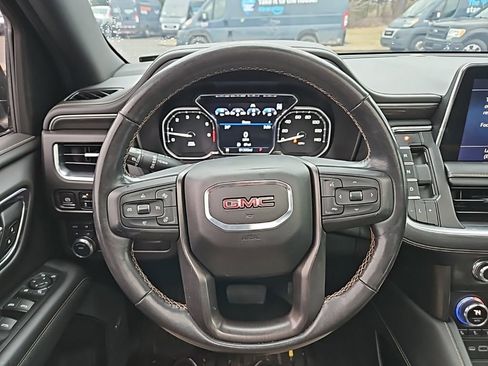 Used 2021 GMC Yukon AT4 w/ Technology Package image 18