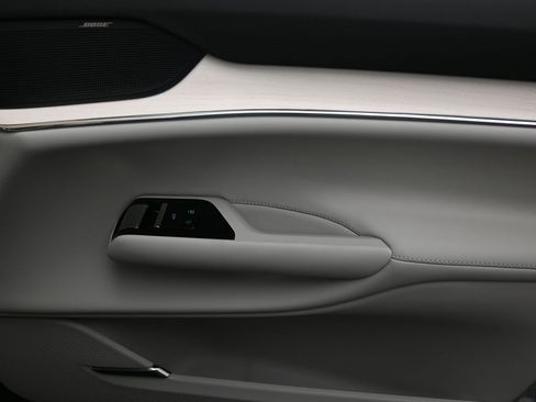 New 2025 Volvo EX90 Ultra image 11