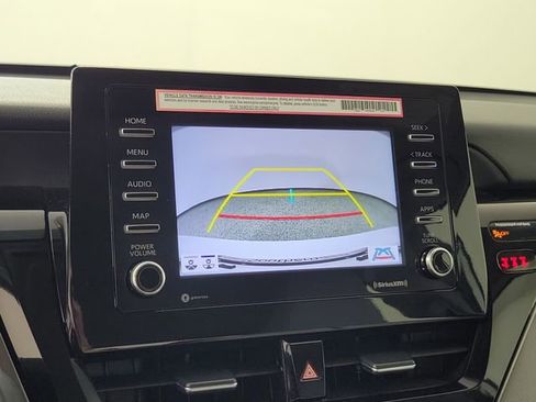 Used 2024 Toyota Camry SE image 29