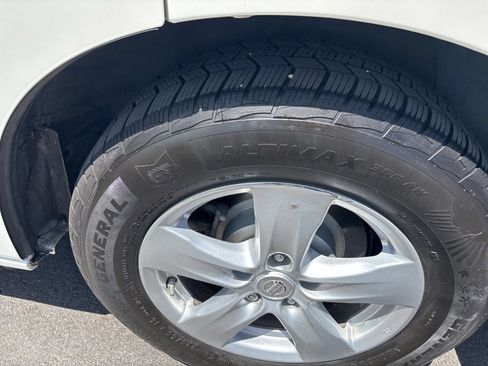 Used 2014 Nissan Quest SV FWD image 16
