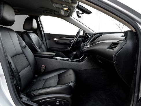 Used 2018 Chevrolet Impala LT image 35