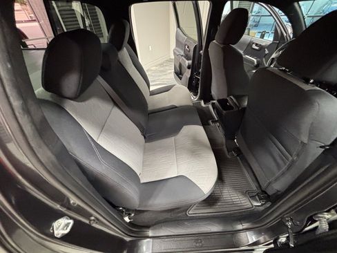 Used 2021 Toyota Tacoma TRD Off-Road image 45