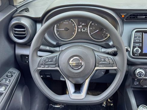 Used 2021 Nissan Kicks S FWD image 18