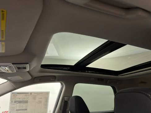 New 2026 Nissan Pathfinder SV w/ SV Premium Package image 15