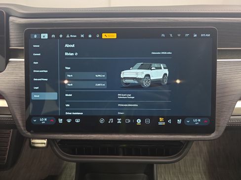 Used 2024 Rivian R1S Adventure AWD/4WD image 29