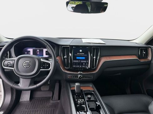 Certified 2024 Volvo XC60 B5 Plus w/ Protection Package Premier AWD/4WD image 15