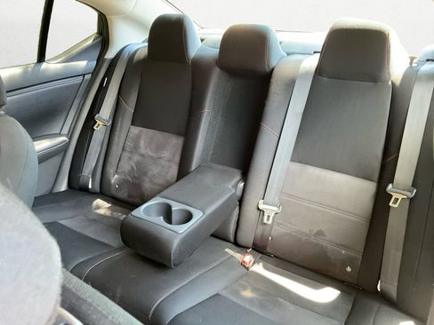 Used 2025 Nissan Sentra SR FWD image 9