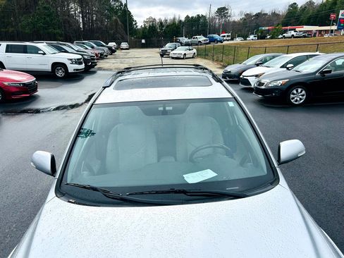 Used 2009 Toyota RAV4 Limited image 9