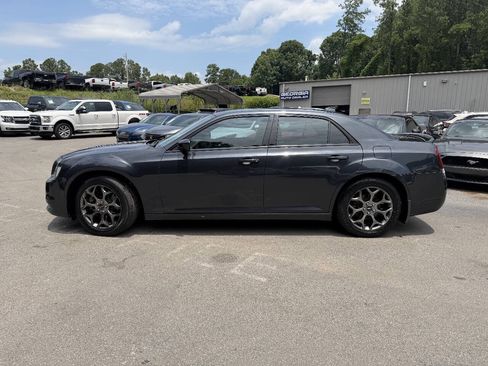 Used 2016 Chrysler 300 S AWD/4WD image 9
