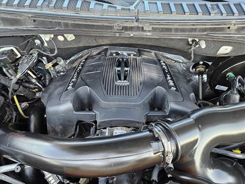 Used 2018 Lincoln Navigator Select w/ Technology Package image 23