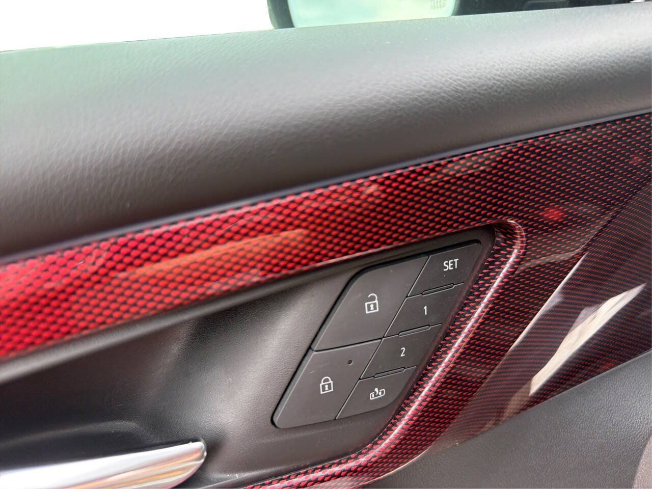 Used 2024 Chevrolet Traverse RS w/ LPO, Floor Liner Package AWD/4WD image 21
