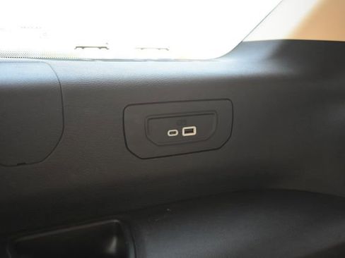 Used 2022 Jeep Grand Cherokee L Limited AWD/4WD image 50