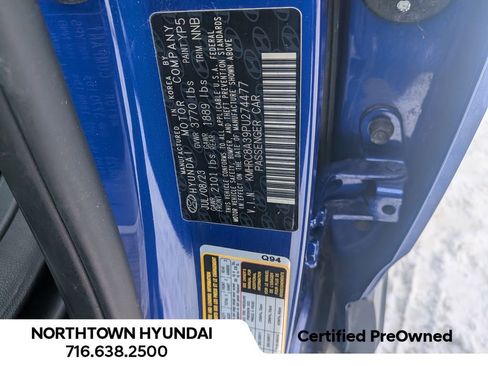 Certified 2023 Hyundai Venue Limited w/ Cargo Package image 38