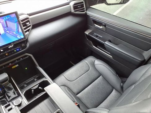 Used 2024 Toyota Tundra Limited w/ Power Package image 15