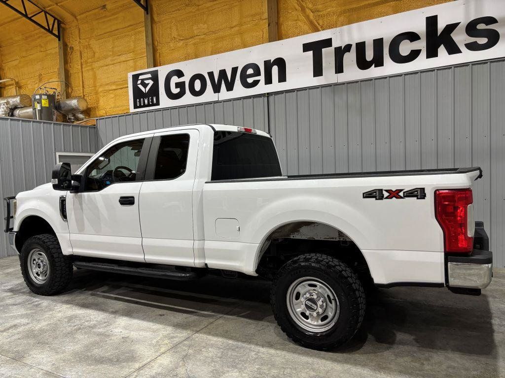 Used 2018 Ford F250 XL w/ Power Equipment Group AWD/4WD image 5