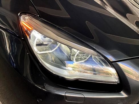 Used 2017 BMW M6 Convertible image 26