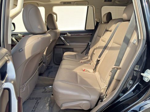 Used 2019 Lexus GX 460 Premium AWD/4WD image 40