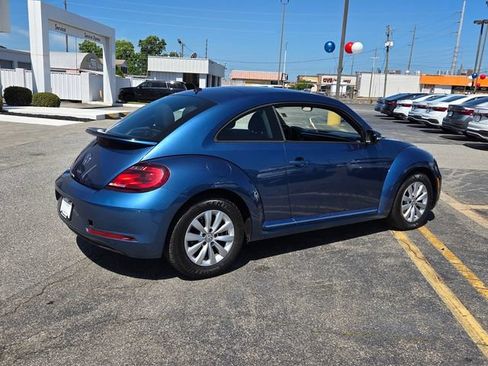 Used 2019 Volkswagen Beetle 2.0T S FWD image 9