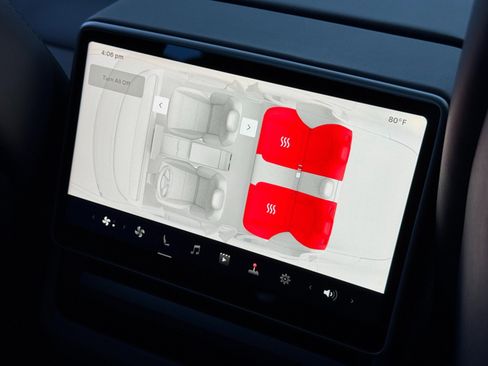 Used 2024 Tesla Model 3 Long Range image 35