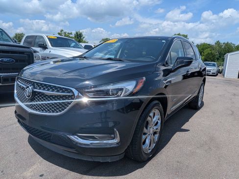 Used 2020 Buick Enclave Avenir w/ Avenir Technology Package AWD/4WD image 2