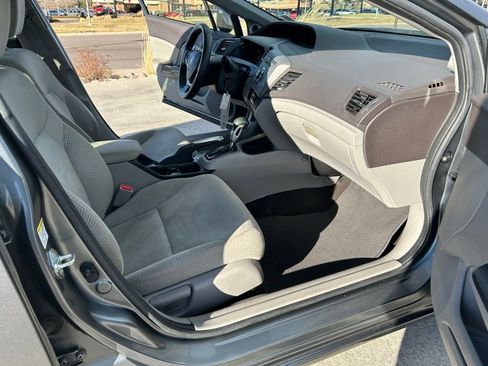 Used 2012 Honda Civic Hybrid Sedan image 23
