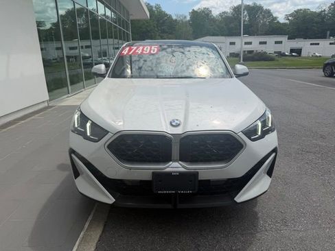 Used 2025 BMW X2 xDrive28i w/ Premium Package AWD/4WD image 4