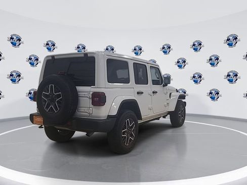 Certified 2024 Jeep Wrangler Sahara image 6