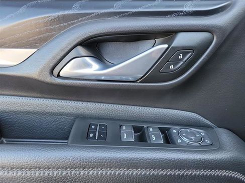 Used 2021 GMC Yukon XL Denali w/ Denali Premium Package image 7