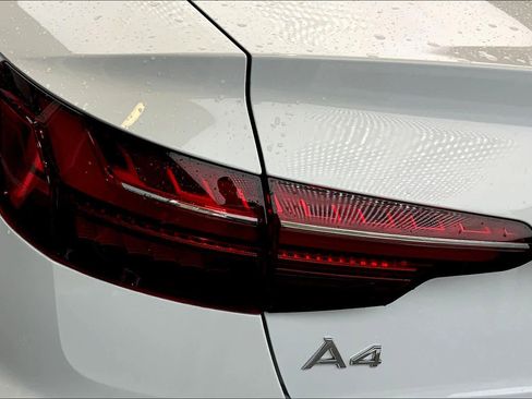Used 2020 Audi A4 2.0T Premium Plus w/ Premium Plus Package FWD image 27