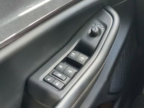 Used 2023 Jeep Grand Cherokee L Laredo image 30