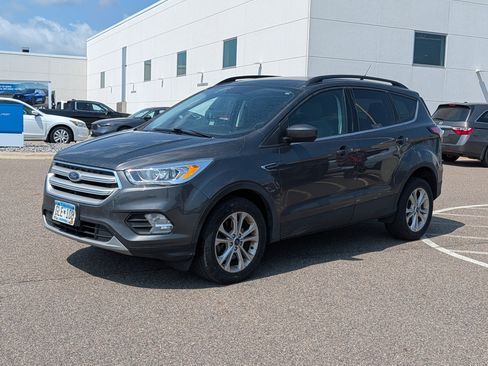 Used 2018 Ford Escape SEL AWD/4WD image 2