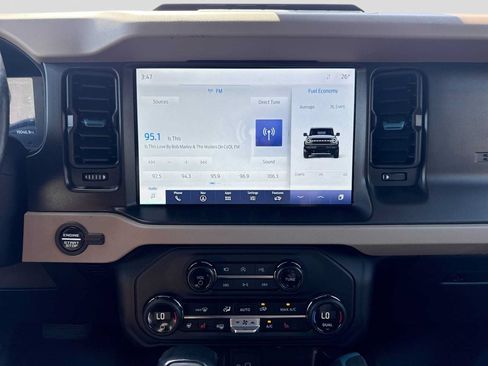 Used 2023 Ford Bronco Wildtrak AWD/4WD image 27