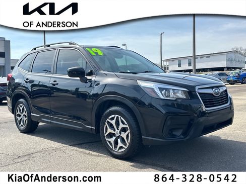 Used 2019 Subaru Forester Premium w/ All-Weather Package image 1