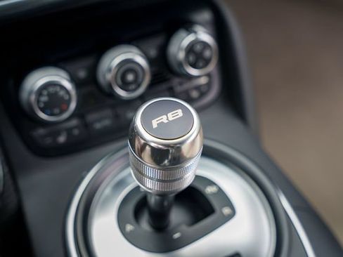 Used 2010 Audi R8 V8 AWD/4WD image 17