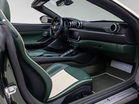 Certified 2019 Ferrari Portofino RWD image 51