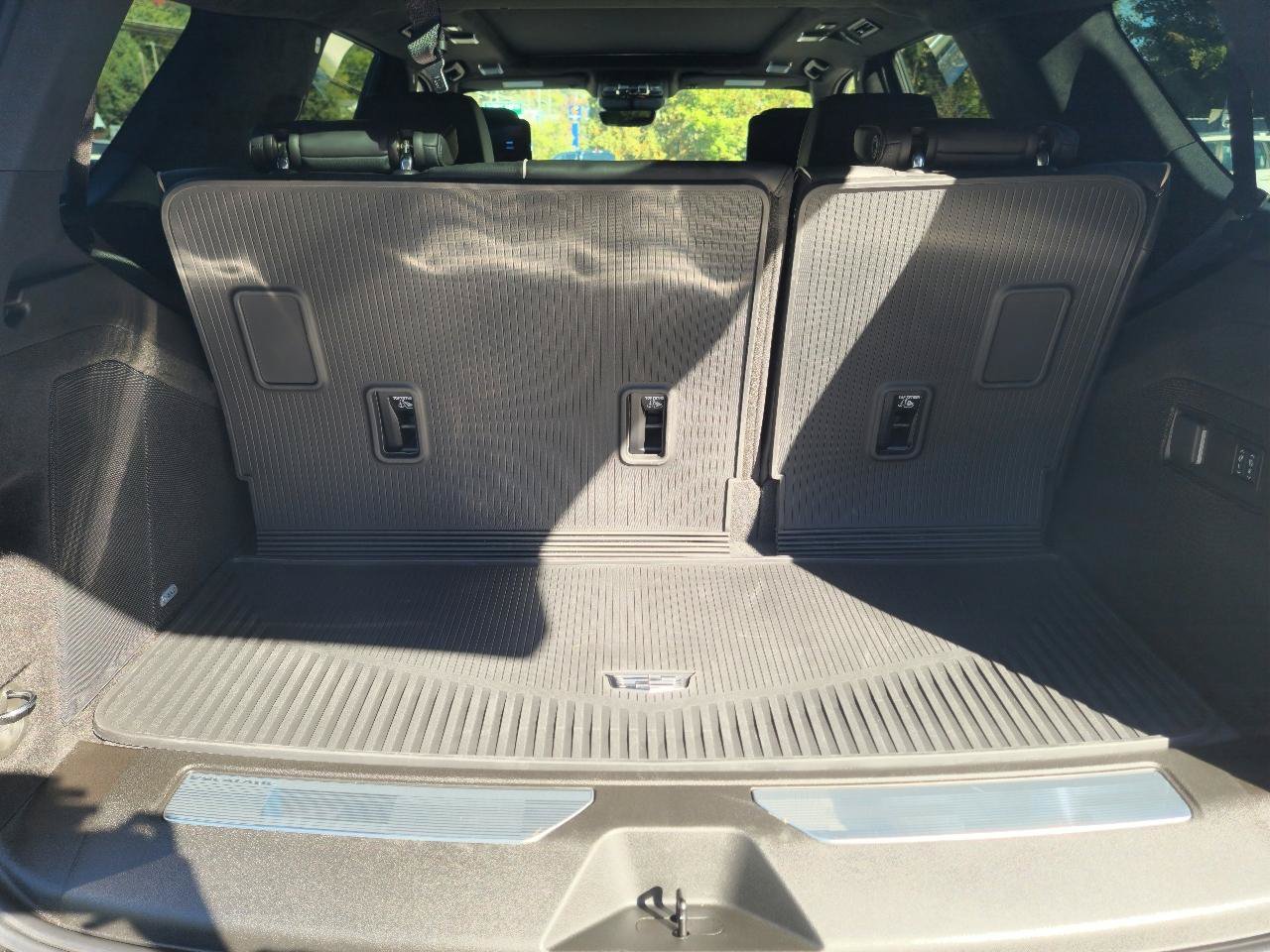Used 2025 Cadillac Escalade V AWD/4WD image 44